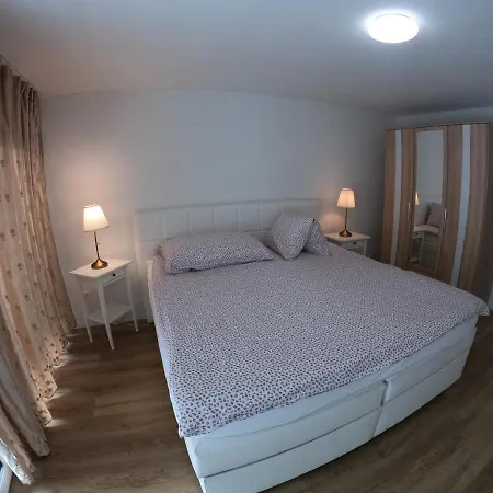 The Golf Apartment