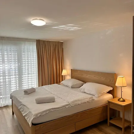 The Golf アパート *