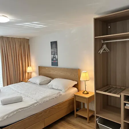 The Golf アパート *